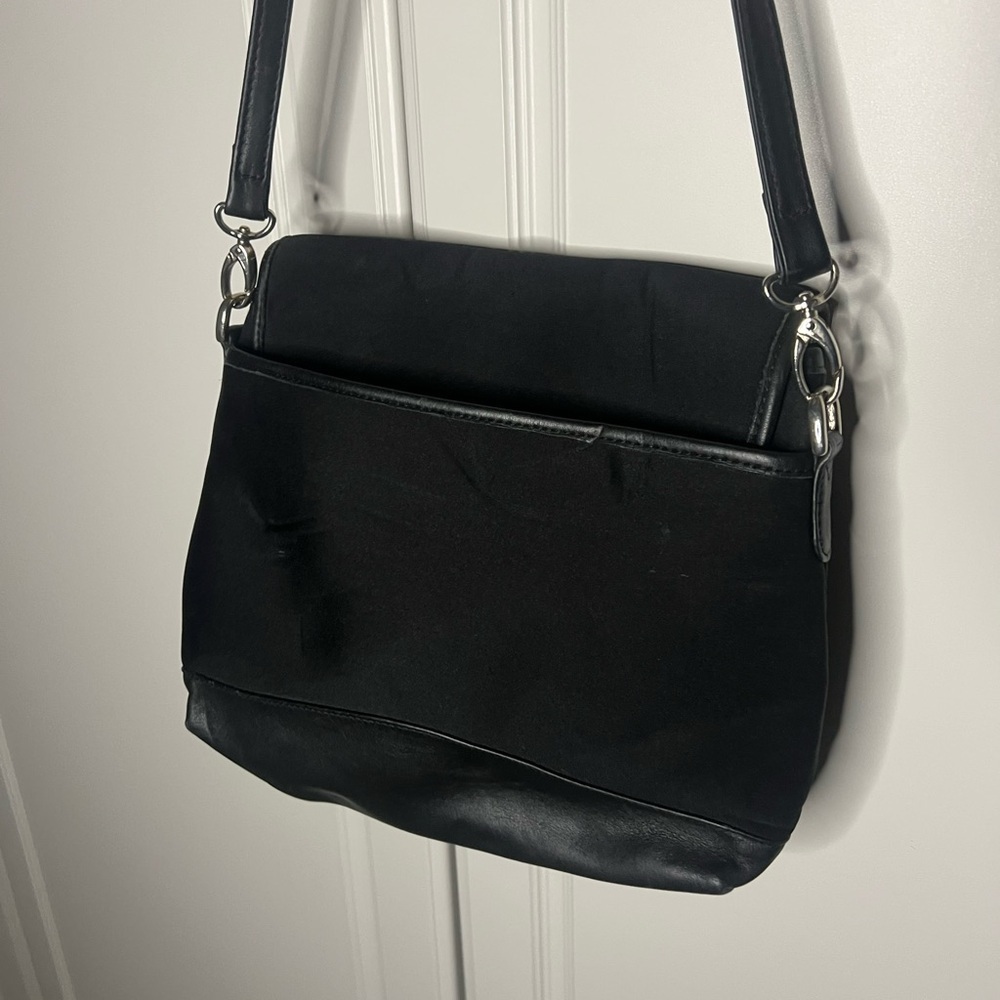Franklin Covey Microfiber Napa Leather Shoulder Bag - Picture 7 of 10